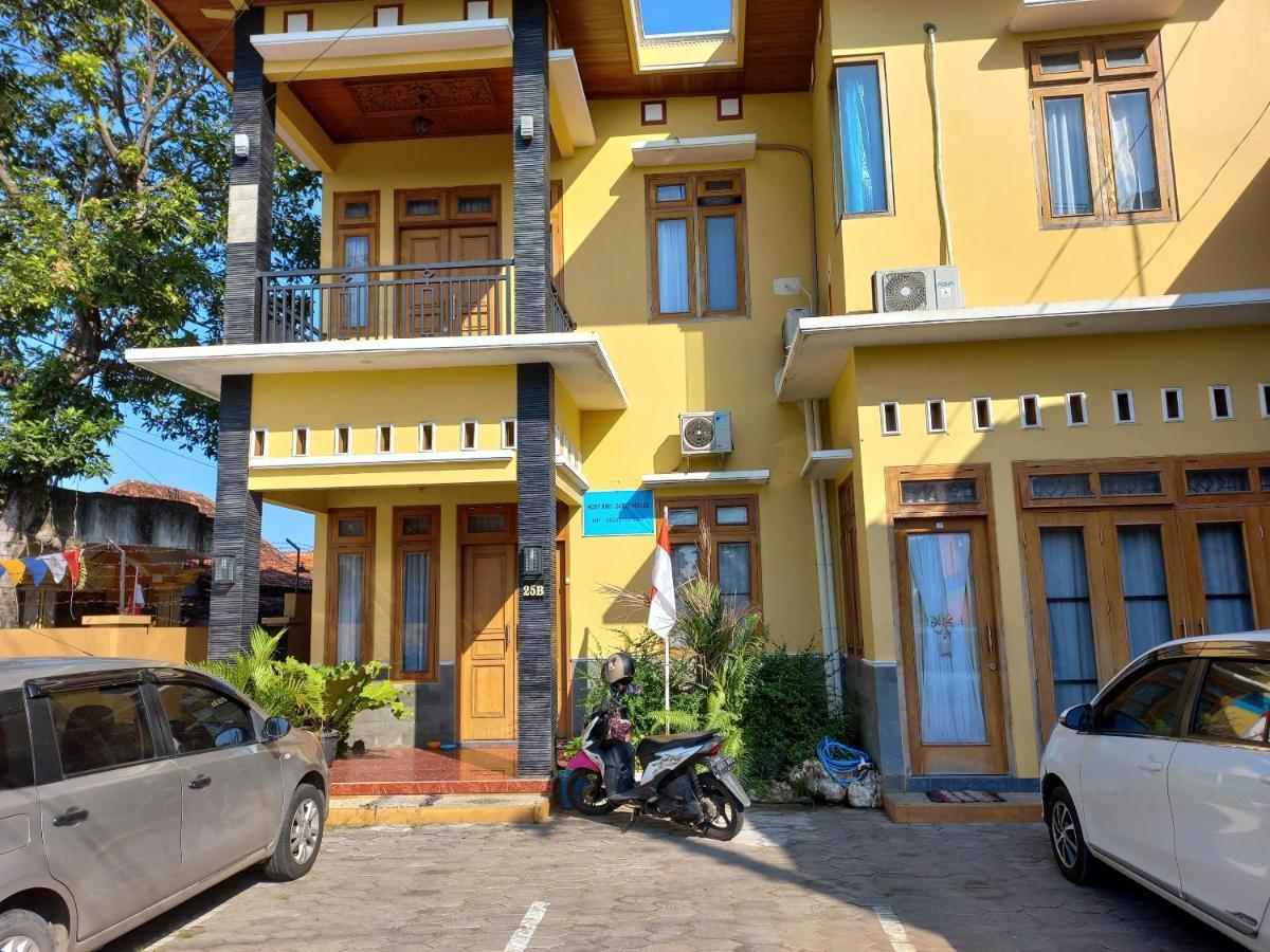 Riki Guesthouse Syari'Ah Jepara Eksteriør bilde